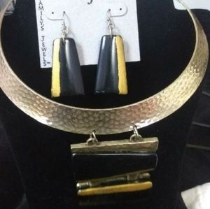 Necklace and earrings set